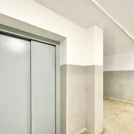 Apartment Legnicka ~ Self Check-in 24h ~ Lift Wroclaw